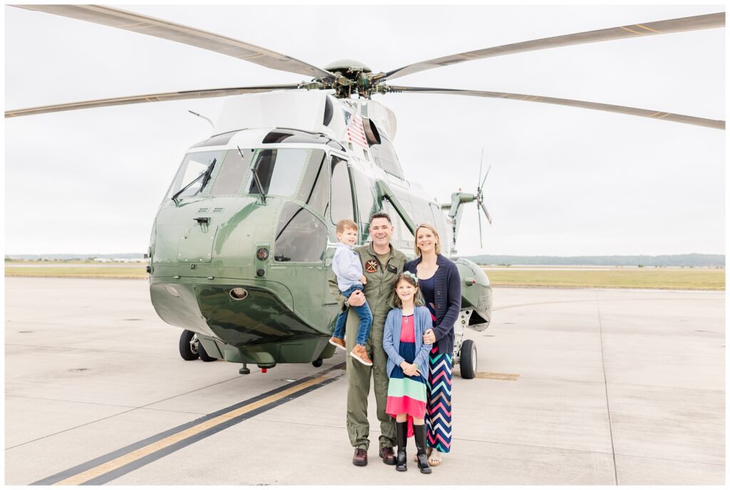 Family in front of Marine One helicopter