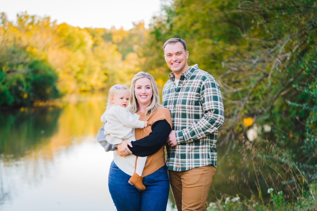 Parents with their toddler at Eastwood Metropark in Melissa Sheridan Photography's Dayton, OH photography spotlight