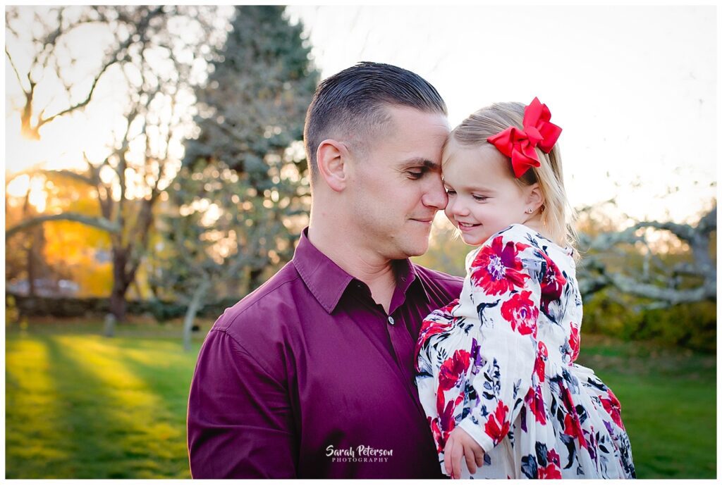 Daddy and daughter at Prescott Farms in Sarah Peterson Photography's Newport, RI photography spotlight